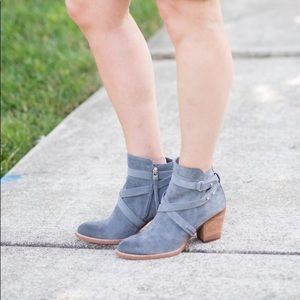 sam edelman merton bootie